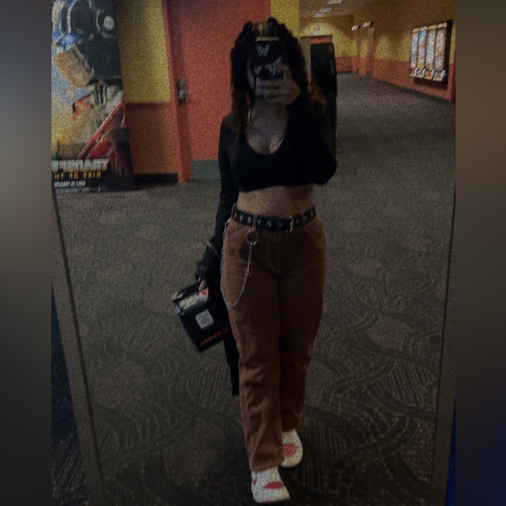 Meet your Posher, Shaely